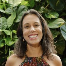 Luciana Alves.