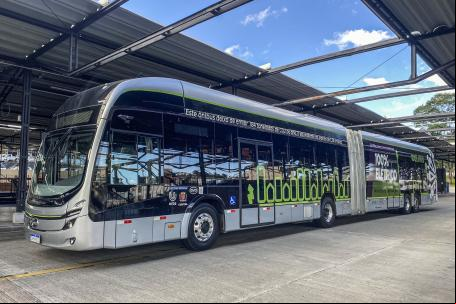 ônibus articulado